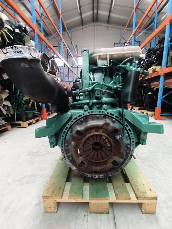 Двигатель VOLVO 2005 D6B250 FL FE D6B250 - Двигатель: фото 4 Двигатель VOLVO 2005 D6B250 FL FE D6B250 - Двигатель: фото 4