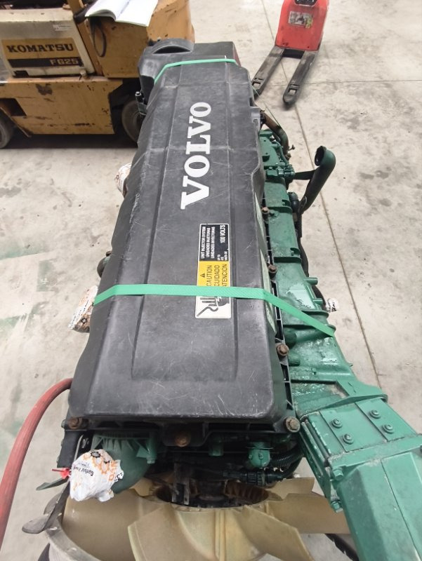 Двигатель VOLVO 2007 D13A440 FH440 D13A440 - Двигатель: фото 3 Двигатель VOLVO 2007 D13A440 FH440 D13A440 - Двигатель: фото 3