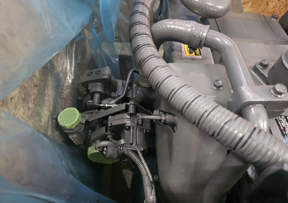 Hitachi DX-40M - Двигатель: фото 4 Hitachi DX-40M - Двигатель: фото 4