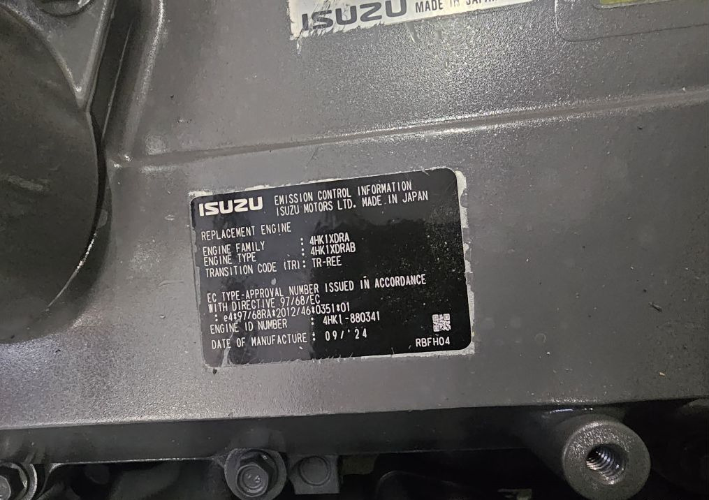 Hitachi DX-40M - Двигатель: фото 2 Hitachi DX-40M - Двигатель: фото 2