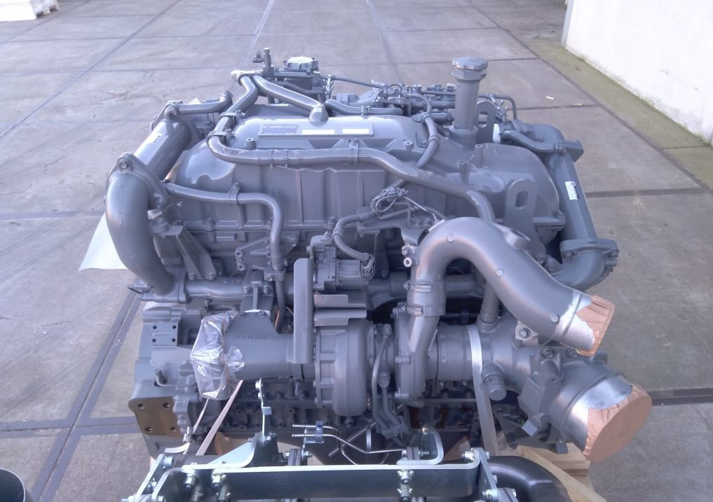 Hitachi DX-40M - Двигатель: фото 3 Hitachi DX-40M - Двигатель: фото 3