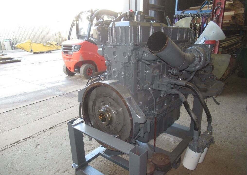 Hitachi DX75M-C - Двигатель: фото 4 Hitachi DX75M-C - Двигатель: фото 4