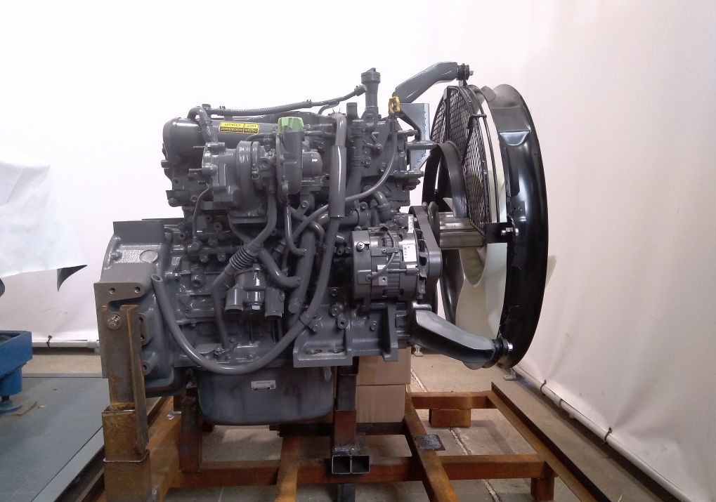 Hitachi KD-40P - Двигатель: фото 1 Hitachi KD-40P - Двигатель: фото 1