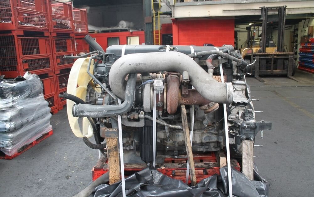 IVECO Trakker - Двигатель: фото 1 IVECO Trakker - Двигатель: фото 1