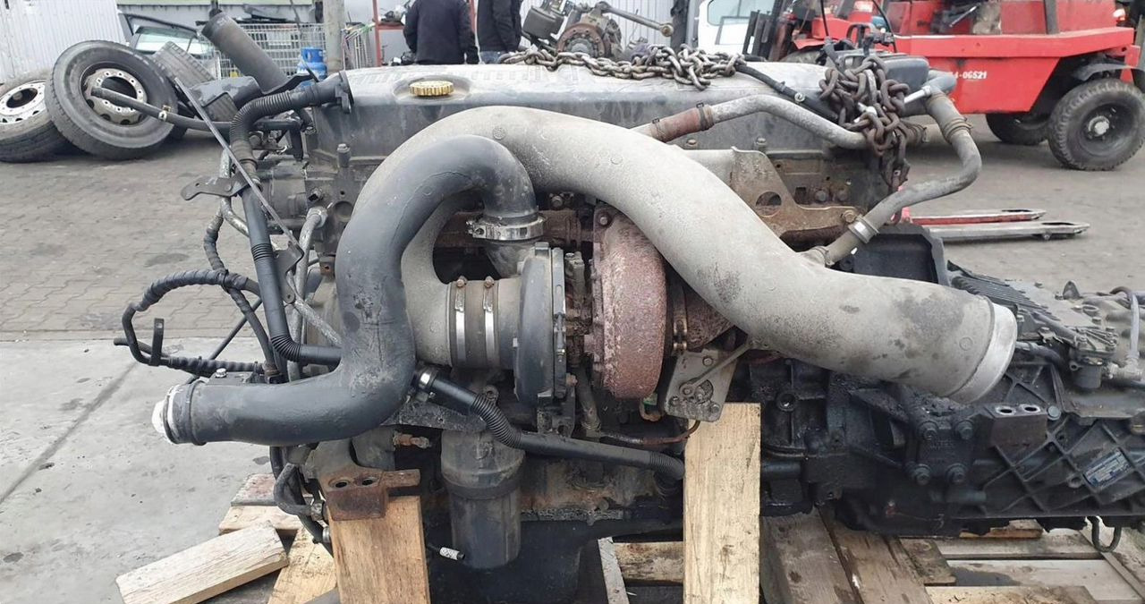 IVECO Trakker - Двигатель: фото 1 IVECO Trakker - Двигатель: фото 1