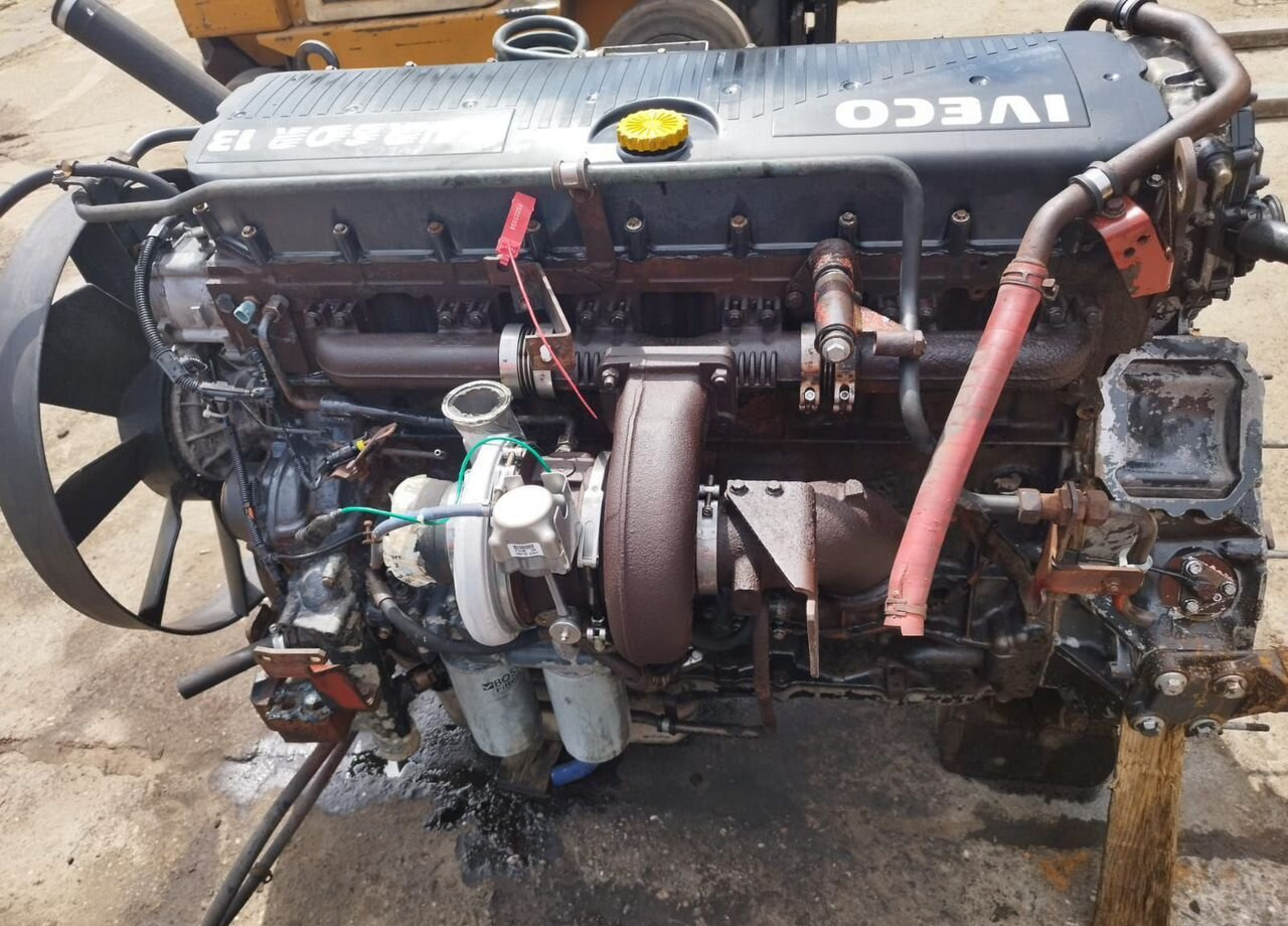 IVECO Trakker - Двигатель: фото 2 IVECO Trakker - Двигатель: фото 2