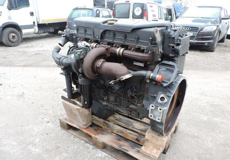 IVECO Trakker - Двигатель: фото 1 IVECO Trakker - Двигатель: фото 1