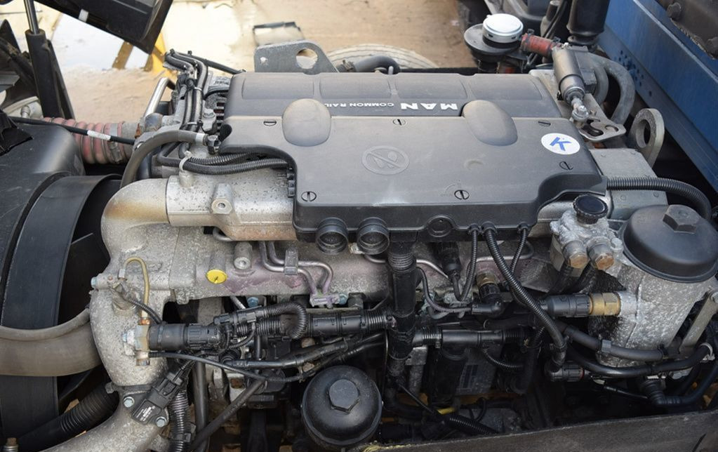 MAN 8.185 - Двигатель: фото 1 MAN 8.185 - Двигатель: фото 1