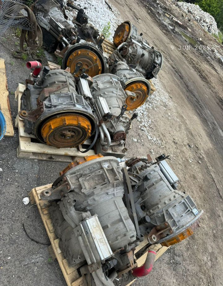 MAN Clubstar - Двигатель: фото 4 MAN Clubstar - Двигатель: фото 4