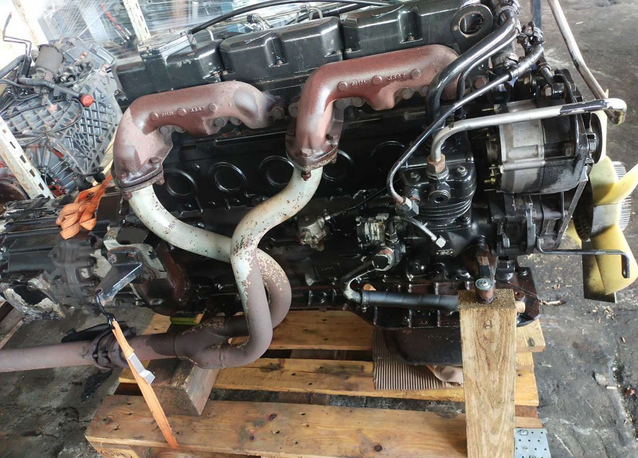 MAN L 2000 - Двигатель: фото 2 MAN L 2000 - Двигатель: фото 2