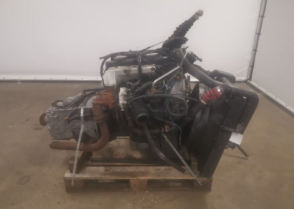 MAN L 2000 - Двигатель: фото 1 MAN L 2000 - Двигатель: фото 1