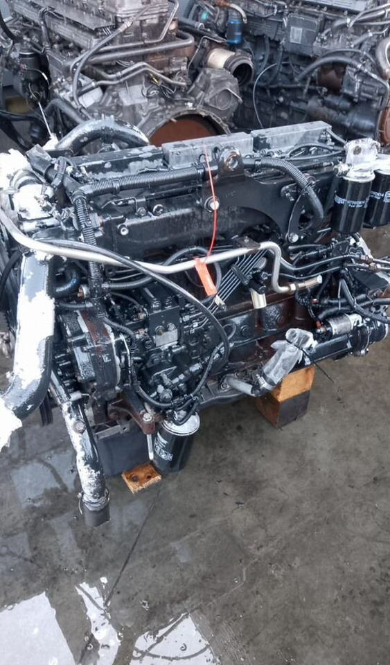 MAN L 2000 - Двигатель: фото 2 MAN L 2000 - Двигатель: фото 2