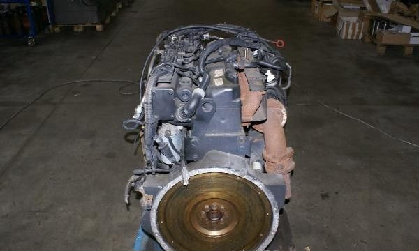 MAN L 2000 - Двигатель: фото 4 MAN L 2000 - Двигатель: фото 4