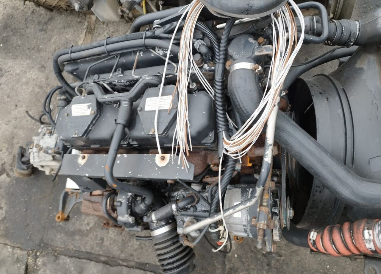 MAN L 2000 - Двигатель: фото 1 MAN L 2000 - Двигатель: фото 1