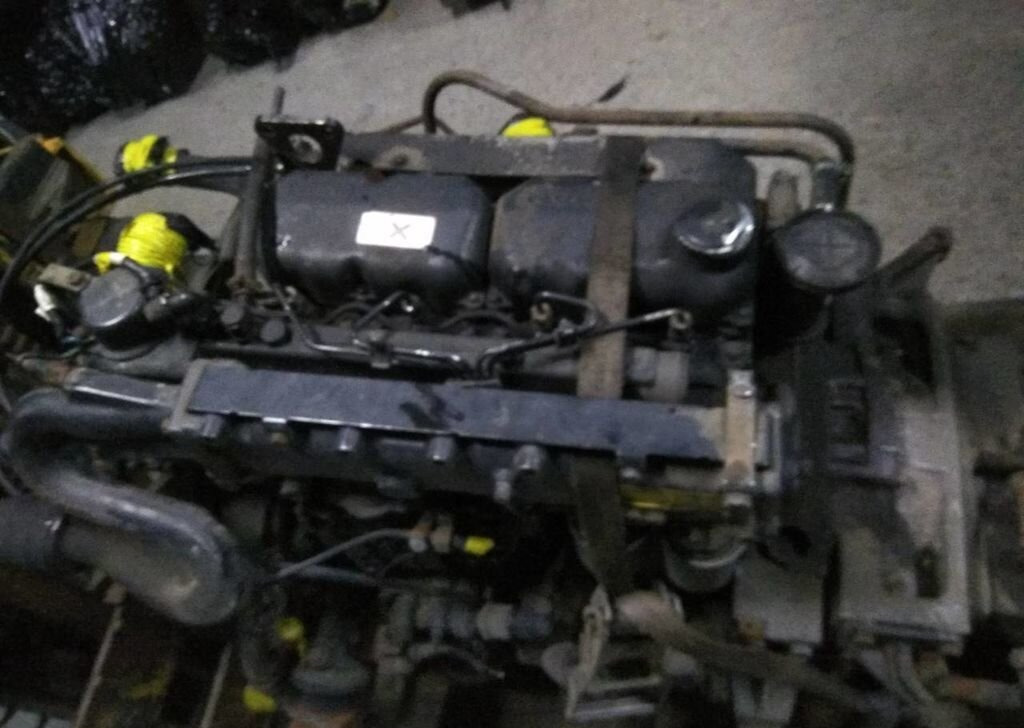 MAN L 2000 - Двигатель: фото 1 MAN L 2000 - Двигатель: фото 1