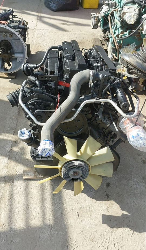 MAN L 2000 - Двигатель: фото 3 MAN L 2000 - Двигатель: фото 3