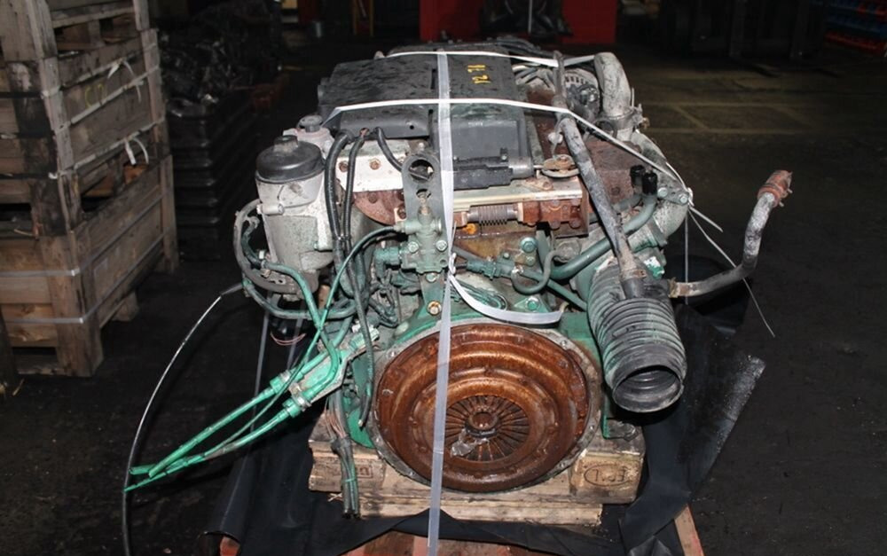 MAN LE 10.180 - Двигатель: фото 1 MAN LE 10.180 - Двигатель: фото 1