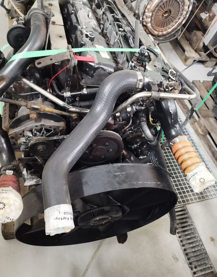 MAN LE - Двигатель: фото 2 MAN LE - Двигатель: фото 2