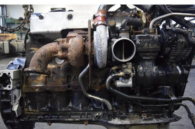 MAN LE - Двигатель: фото 5 MAN LE - Двигатель: фото 5