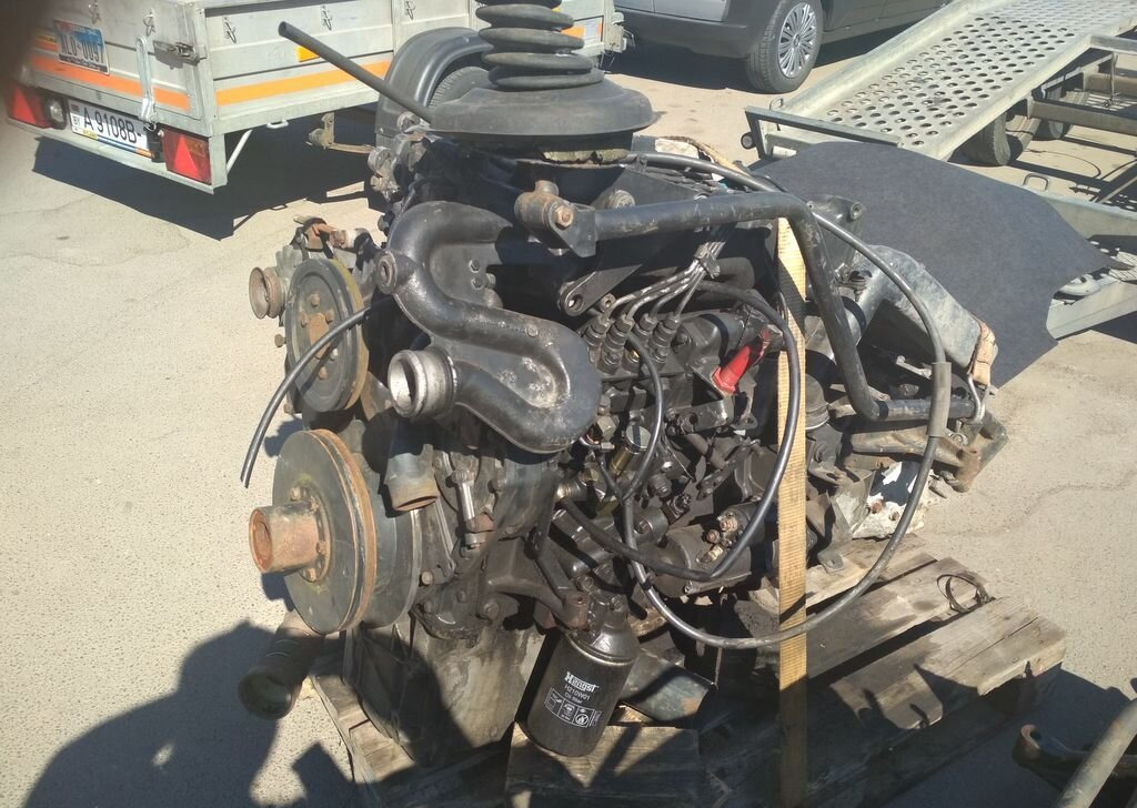 MAN LE - Двигатель: фото 2 MAN LE - Двигатель: фото 2