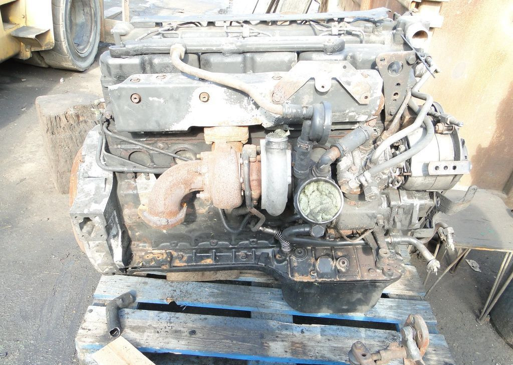 MAN LE - Двигатель: фото 1 MAN LE - Двигатель: фото 1