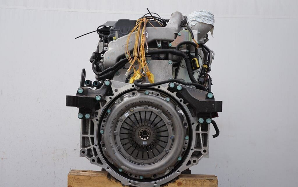 MAN TGA 18.390 - Двигатель: фото 4 MAN TGA 18.390 - Двигатель: фото 4