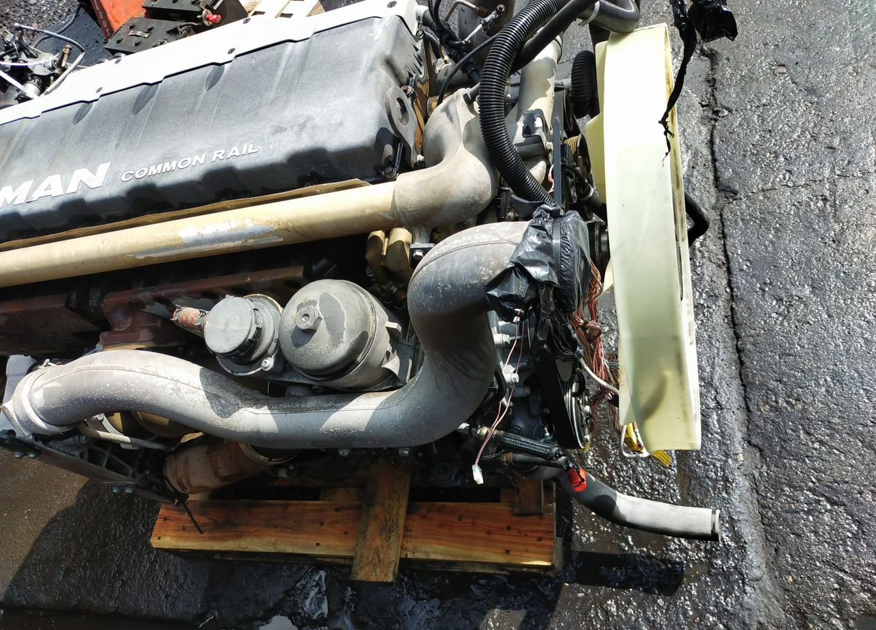 MAN TGA 18.410 - Двигатель: фото 4 MAN TGA 18.410 - Двигатель: фото 4