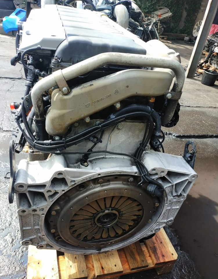 MAN TGA 18.410 - Двигатель: фото 3 MAN TGA 18.410 - Двигатель: фото 3