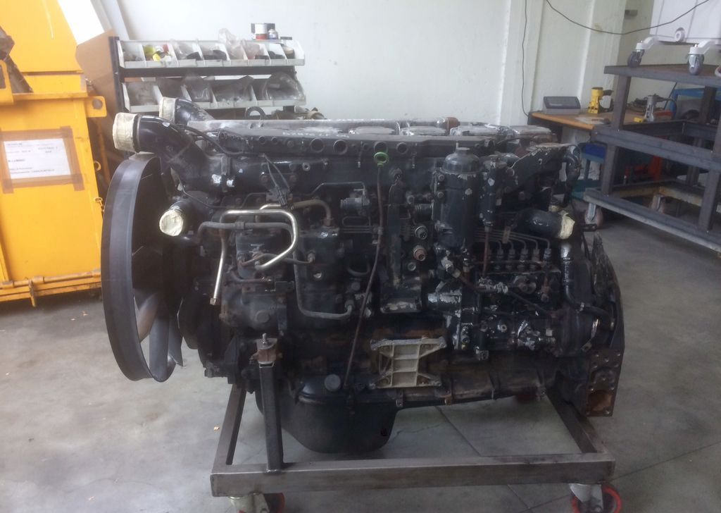 MAN TGA - Двигатель: фото 2 MAN TGA - Двигатель: фото 2