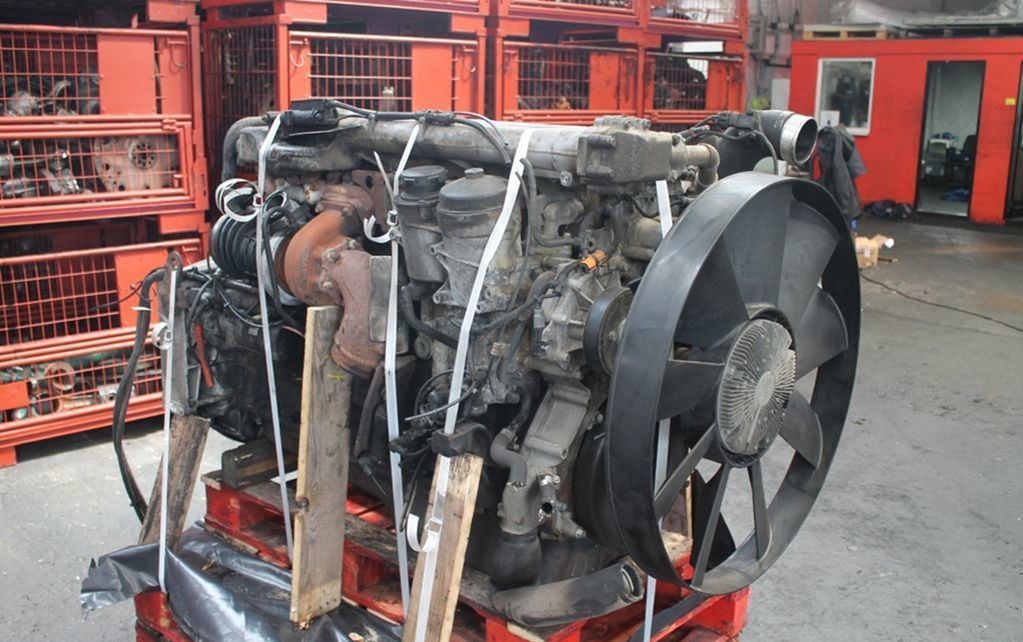 MAN TGA - Двигатель: фото 3 MAN TGA - Двигатель: фото 3