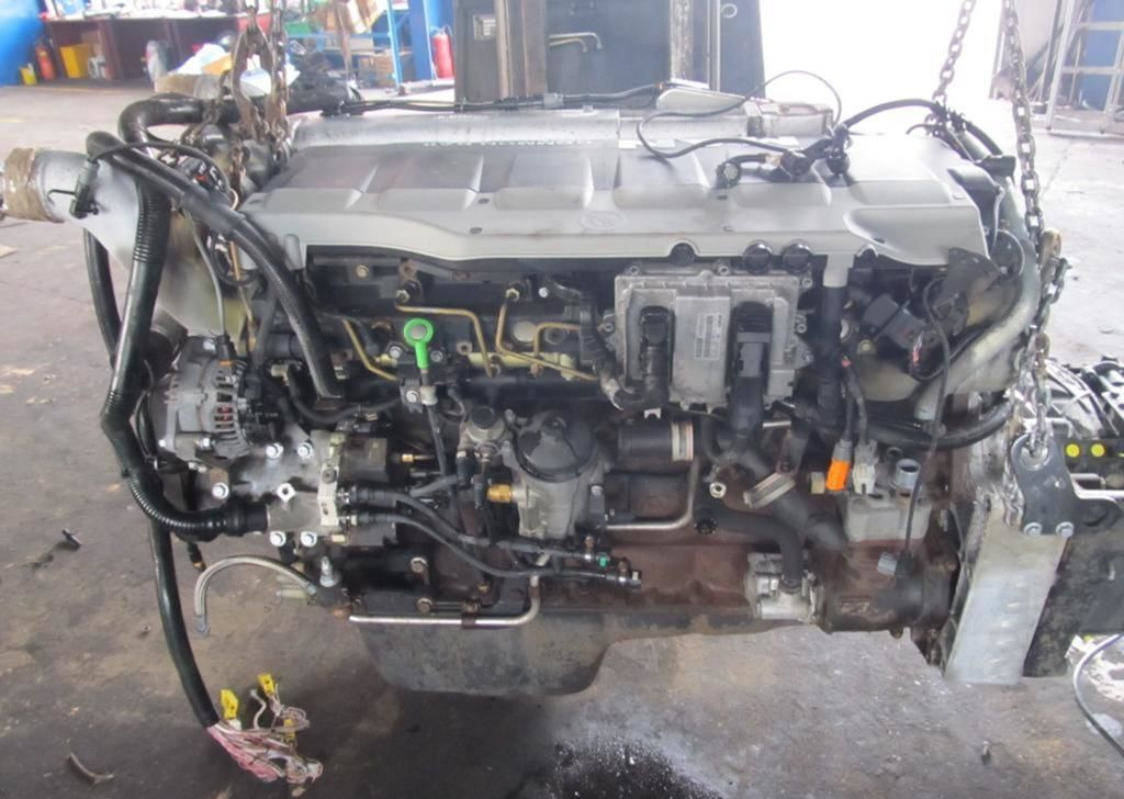 MAN TGA - Двигатель: фото 1 MAN TGA - Двигатель: фото 1