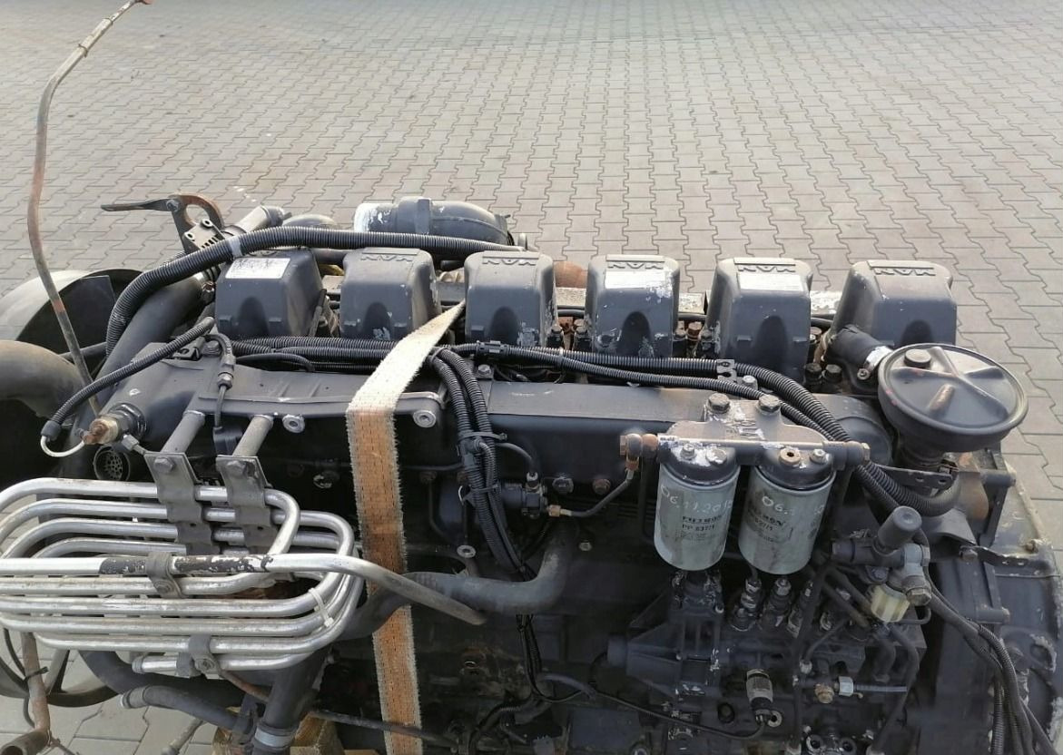 MAN TGA - Двигатель: фото 1 MAN TGA - Двигатель: фото 1