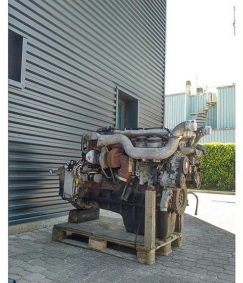 MAN TGA - Двигатель: фото 2 MAN TGA - Двигатель: фото 2