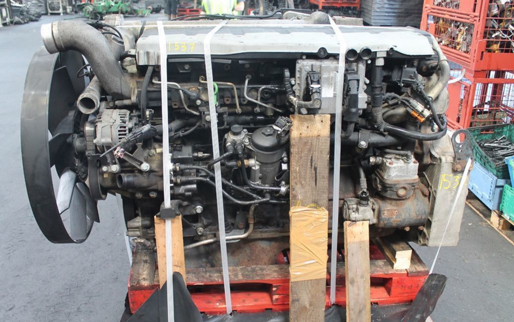 MAN TGA - Двигатель: фото 1 MAN TGA - Двигатель: фото 1