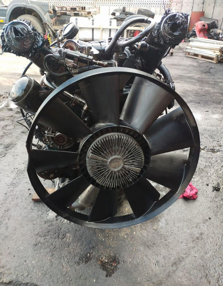 MAN TGL - Двигатель: фото 1 MAN TGL - Двигатель: фото 1