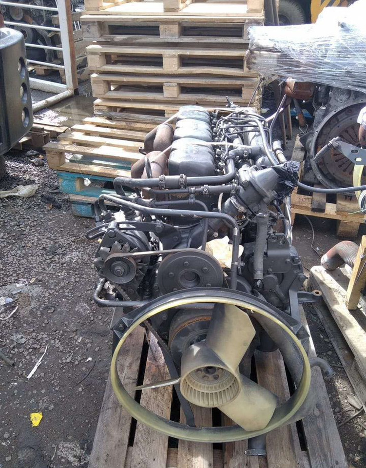 MAN TGS 41.400 8x4 - Двигатель: фото 1 MAN TGS 41.400 8x4 - Двигатель: фото 1