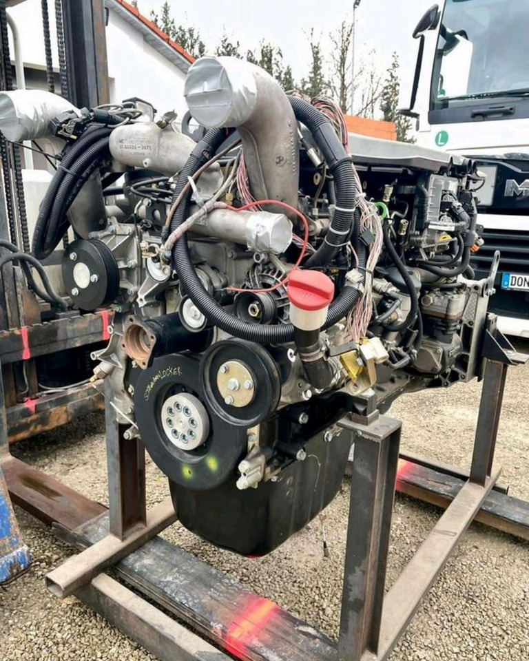 MAN TGS - Двигатель: фото 2 MAN TGS - Двигатель: фото 2