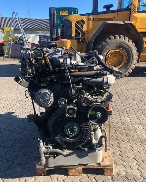 MAN TGX - Двигатель: фото 2 MAN TGX - Двигатель: фото 2