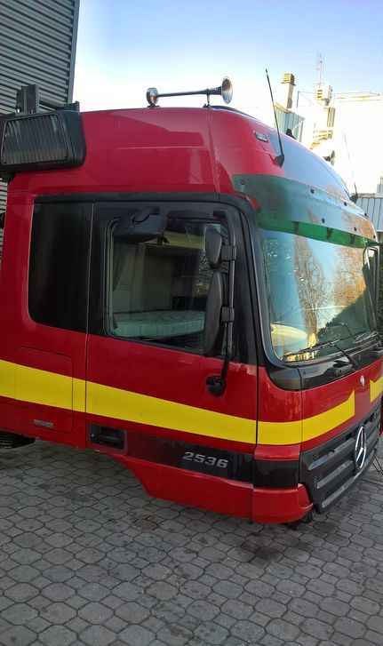 MERCEDES-BENZ - Кабина для Грузовиков: фото 3 MERCEDES-BENZ - Кабина для Грузовиков: фото 3