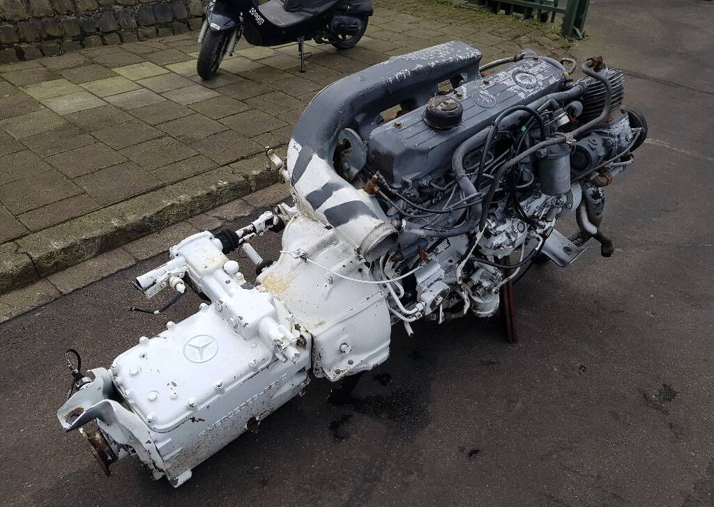 MERCEDES-BENZ - Двигатель: фото 2 MERCEDES-BENZ - Двигатель: фото 2