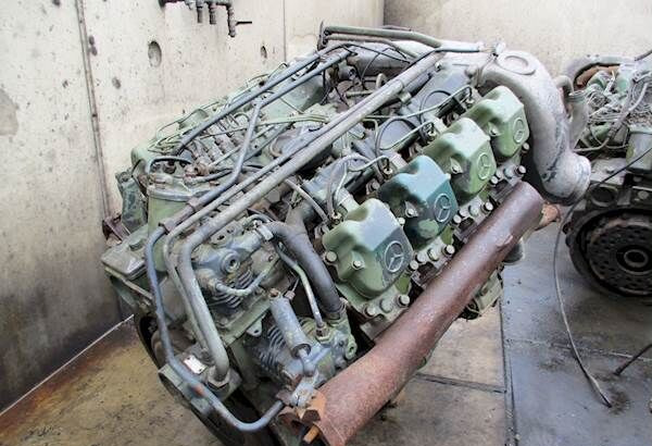 MERCEDES-BENZ - Двигатель: фото 1 MERCEDES-BENZ - Двигатель: фото 1