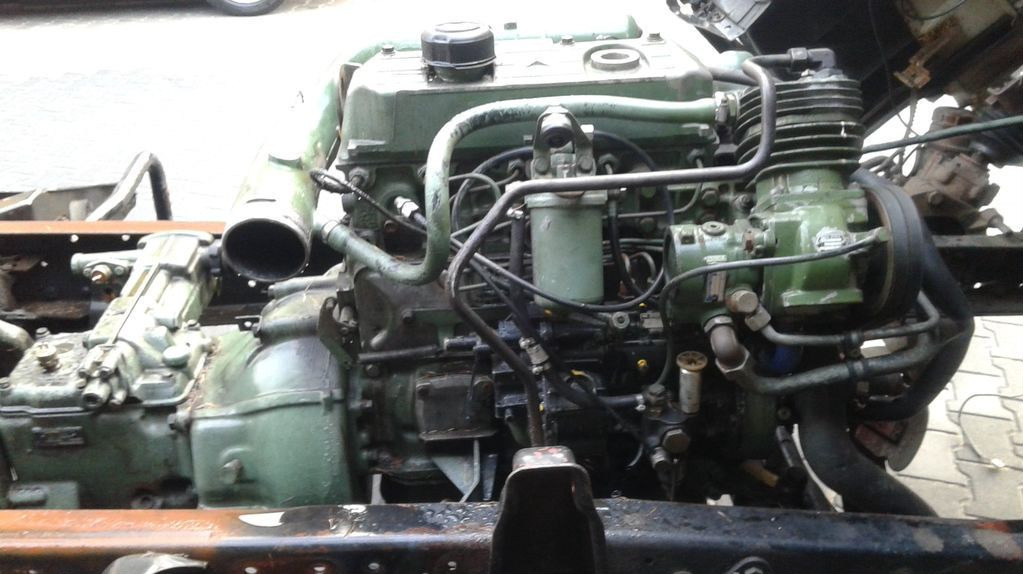 MERCEDES-BENZ - Двигатель: фото 1 MERCEDES-BENZ - Двигатель: фото 1