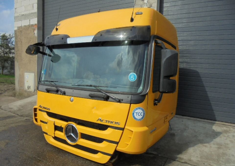 MERCEDES-BENZ - Кабина для Грузовиков: фото 3 MERCEDES-BENZ - Кабина для Грузовиков: фото 3