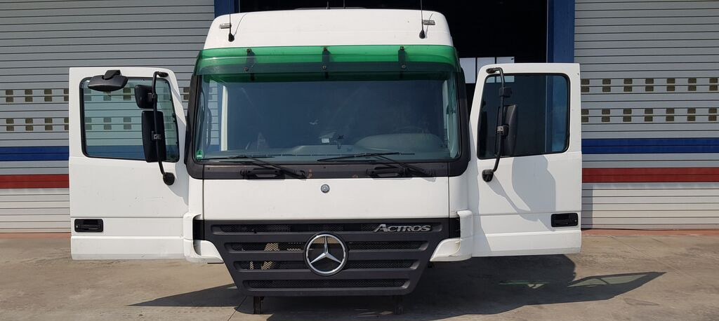 MERCEDES-BENZ - Кабина для Грузовиков: фото 1 MERCEDES-BENZ - Кабина для Грузовиков: фото 1