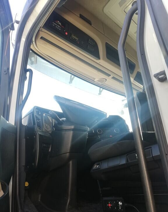 MERCEDES-BENZ - Кабина для Грузовиков: фото 4 MERCEDES-BENZ - Кабина для Грузовиков: фото 4