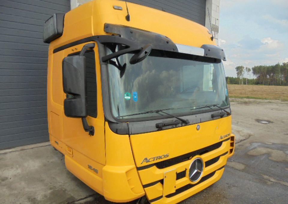 MERCEDES-BENZ - Кабина для Грузовиков: фото 2 MERCEDES-BENZ - Кабина для Грузовиков: фото 2