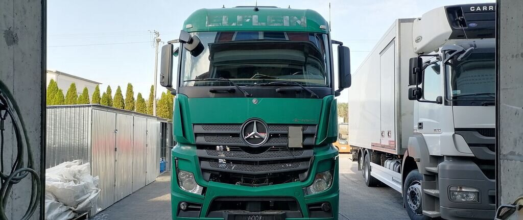 MERCEDES-BENZ - Кабина для Грузовиков: фото 1 MERCEDES-BENZ - Кабина для Грузовиков: фото 1