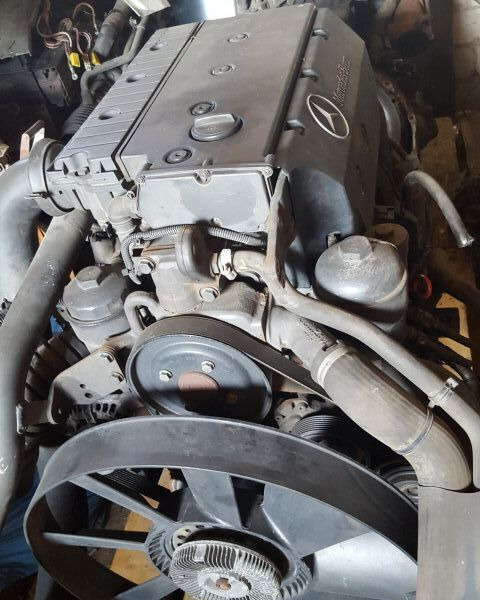 Mercedes-Benz 2429 - Двигатель: фото 2 Mercedes-Benz 2429 - Двигатель: фото 2