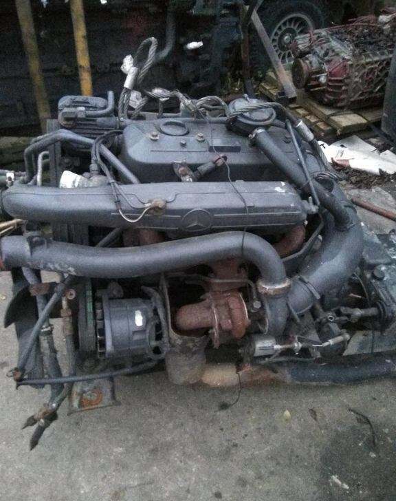 Mercedes-Benz 811 - Двигатель: фото 3 Mercedes-Benz 811 - Двигатель: фото 3