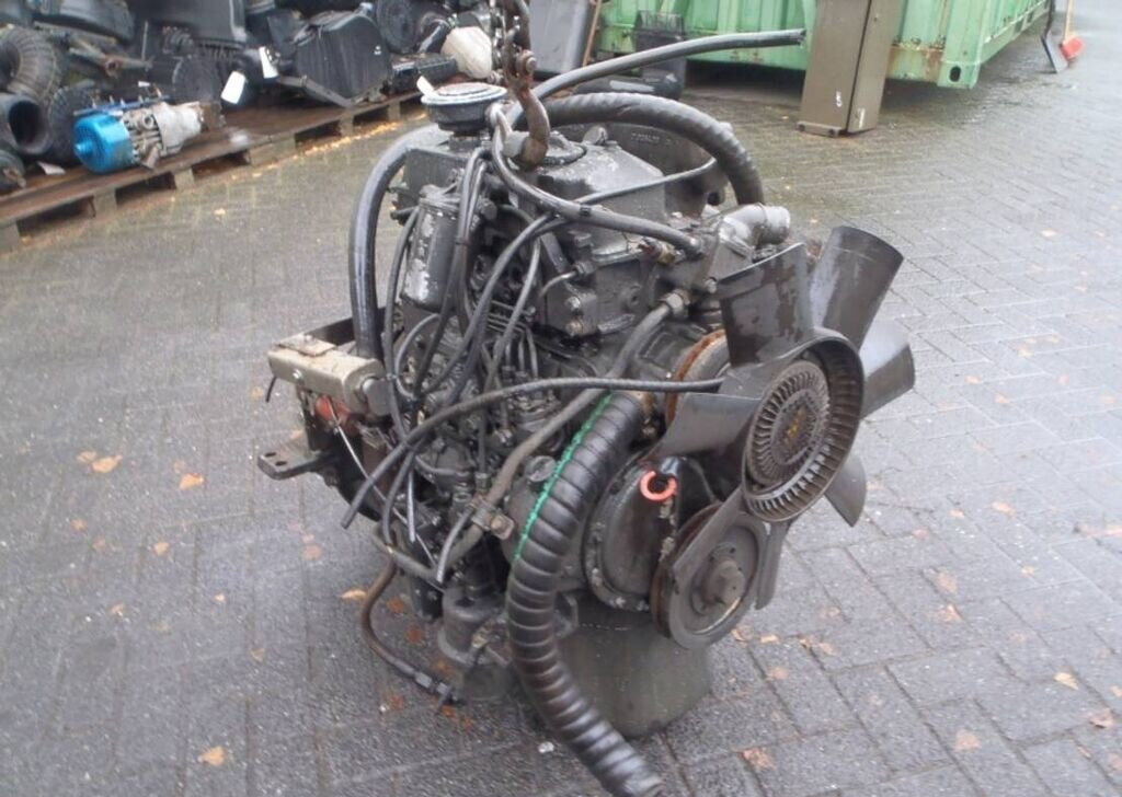 Mercedes-Benz 811 - Двигатель: фото 3 Mercedes-Benz 811 - Двигатель: фото 3